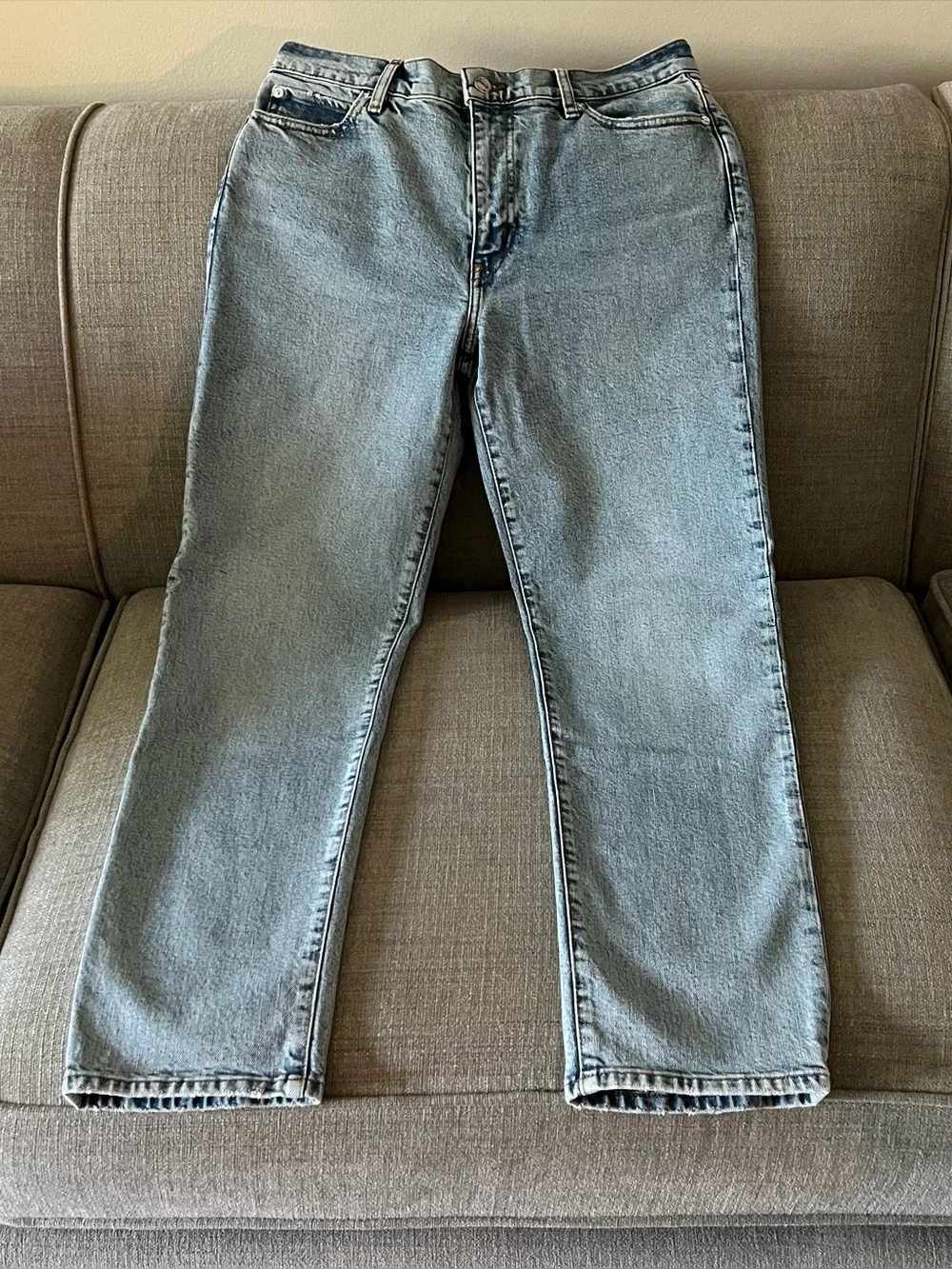 FRAME The Borrowed Boyfriend Mid Rise Ankle Jeans - Picture 5 of 10